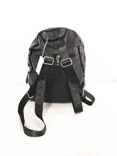 Load image into Gallery viewer, Back pack 13670 black
