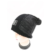 Load image into Gallery viewer, Winter Knitted tuque T01
